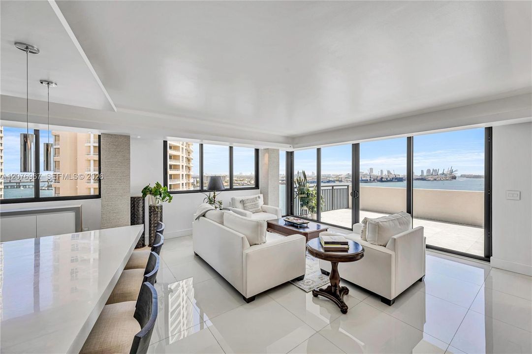 For Sale: $1,475,000 (3 beds, 2 baths, 1550 Square Feet)