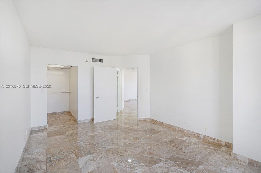 В аренду: $4,900 (3 спален, 2 ванн, 1820 Квадратных фут)
