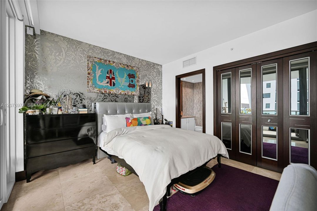 For Sale: $2,375,000 (3 beds, 3 baths, 2130 Square Feet)
