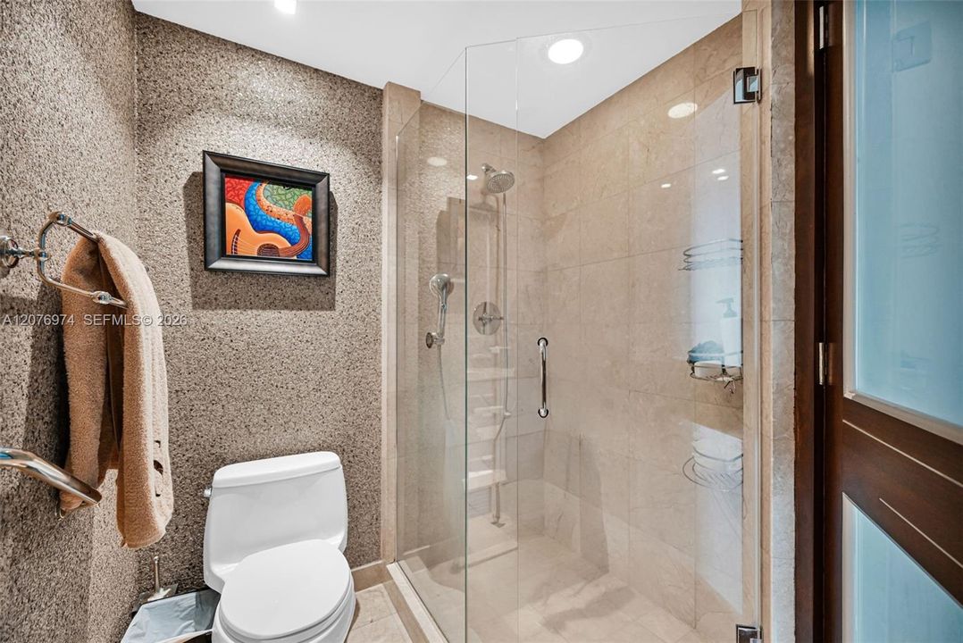 For Sale: $2,375,000 (3 beds, 3 baths, 2130 Square Feet)