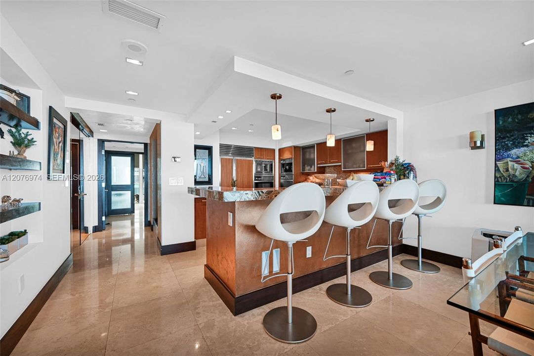 For Sale: $2,375,000 (3 beds, 3 baths, 2130 Square Feet)