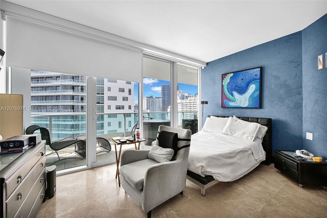 For Sale: $2,375,000 (3 beds, 3 baths, 2130 Square Feet)
