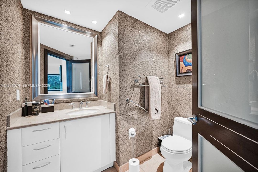 For Sale: $2,375,000 (3 beds, 3 baths, 2130 Square Feet)