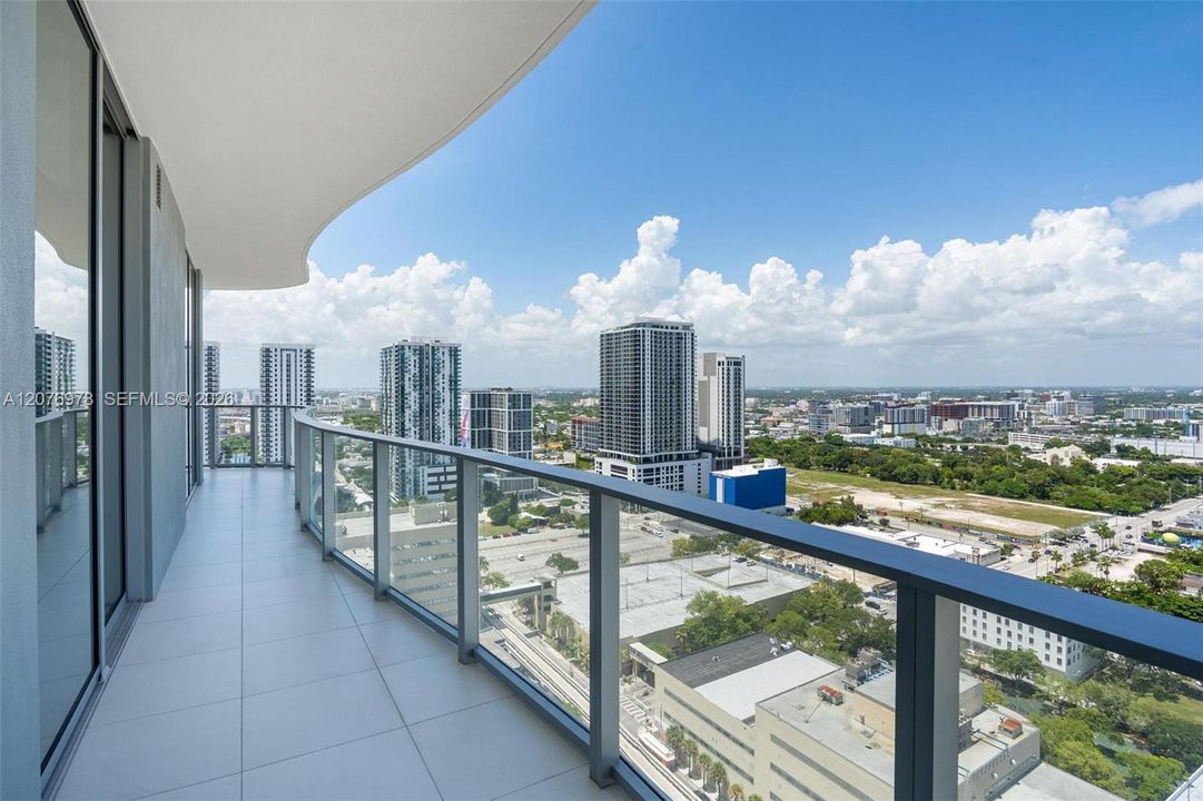 На продажу: $985,000 (1 спален, 1 ванн, 711 Квадратных фут)
