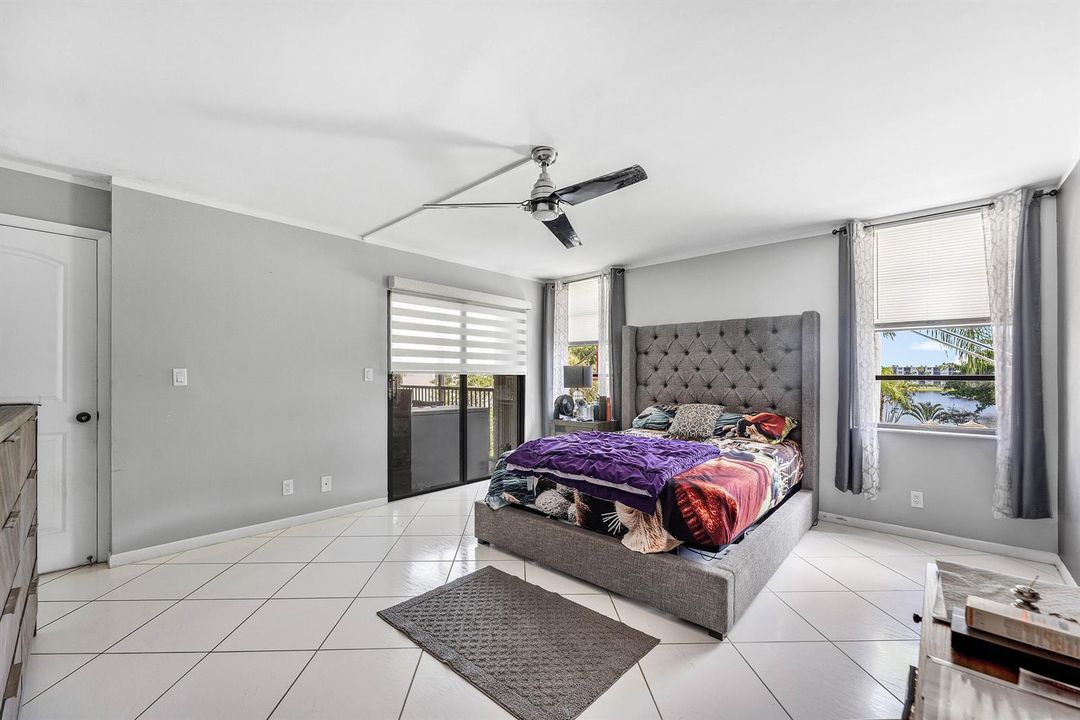 015-2205SouthCypressBendDrive-PompanoBea