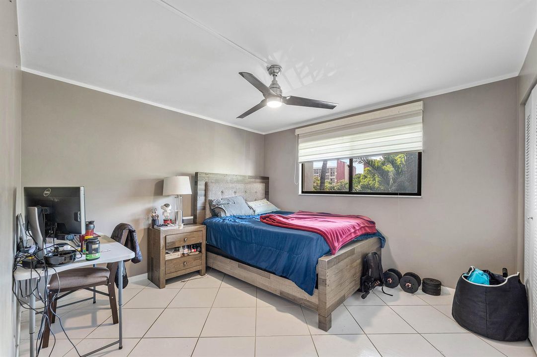 019-2205SouthCypressBendDrive-PompanoBea