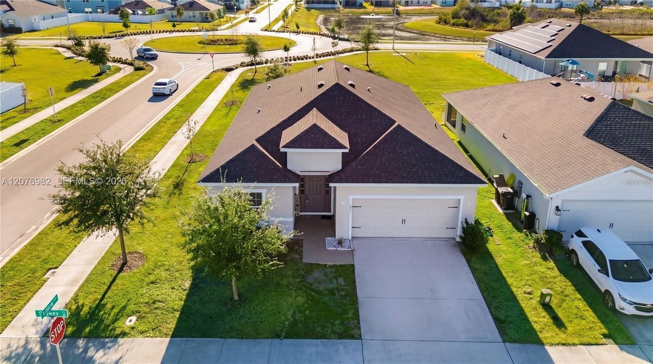 For Sale: $390,000 (4 beds, 2 baths, 2029 Square Feet)