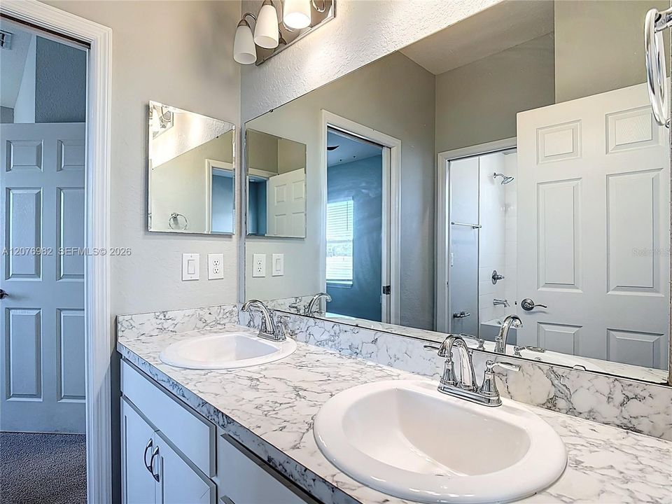 For Sale: $390,000 (4 beds, 2 baths, 2029 Square Feet)