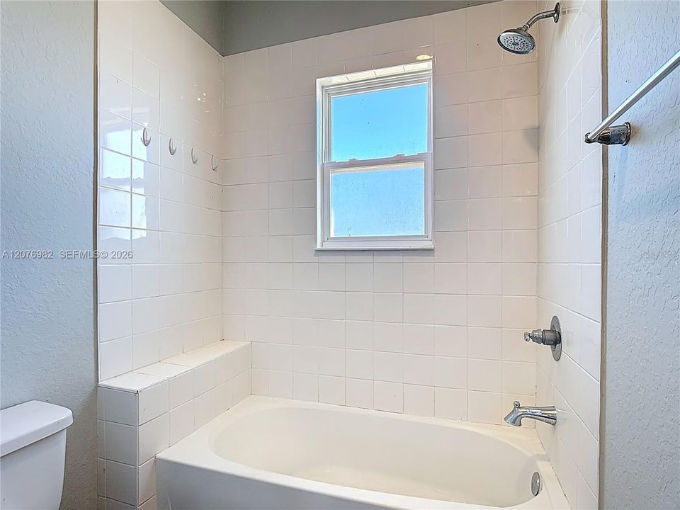For Sale: $390,000 (4 beds, 2 baths, 2029 Square Feet)