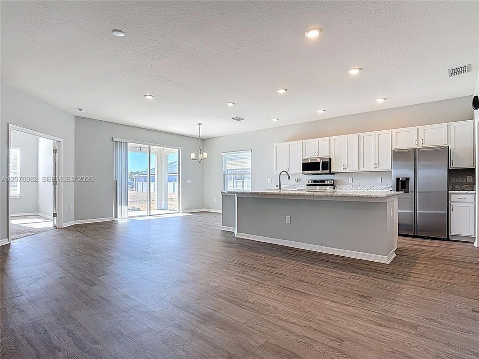 For Sale: $390,000 (4 beds, 2 baths, 2029 Square Feet)