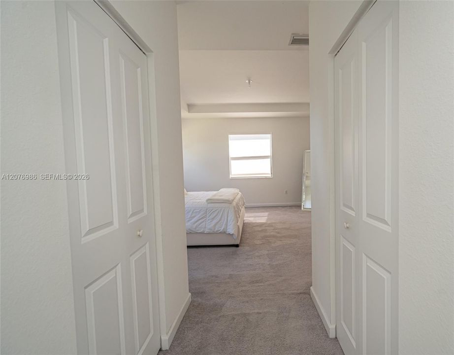 En Renta: $4,500 (4 camas, 2 baños, 2600 Pies cuadrados)