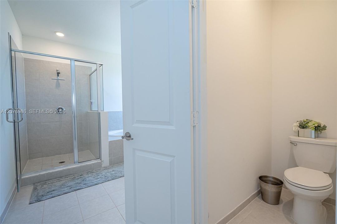 En Renta: $4,500 (4 camas, 2 baños, 2600 Pies cuadrados)