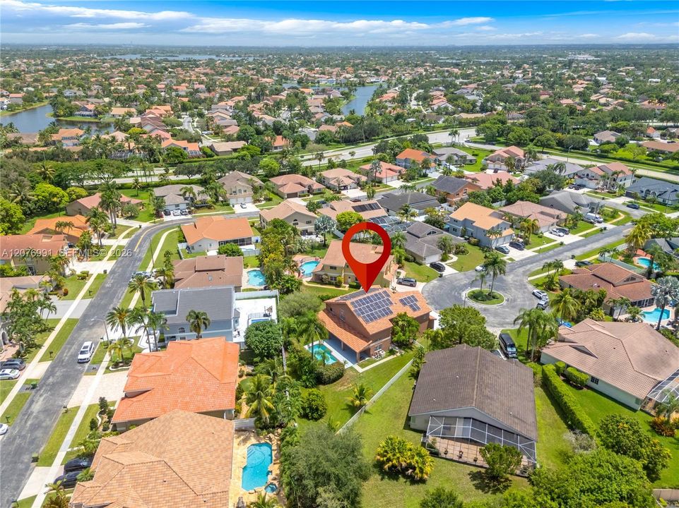 For Sale: $999,000 (4 beds, 3 baths, 3520 Square Feet)