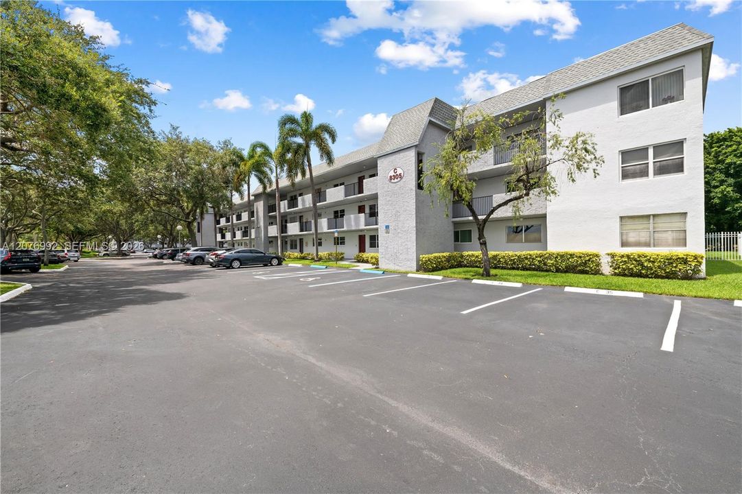 En Venta: $129,999 (2 camas, 2 baños, 1100 Pies cuadrados)