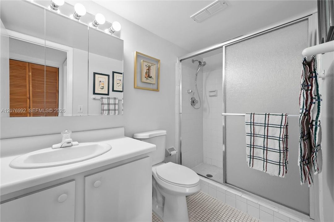 En Venta: $129,999 (2 camas, 2 baños, 1100 Pies cuadrados)