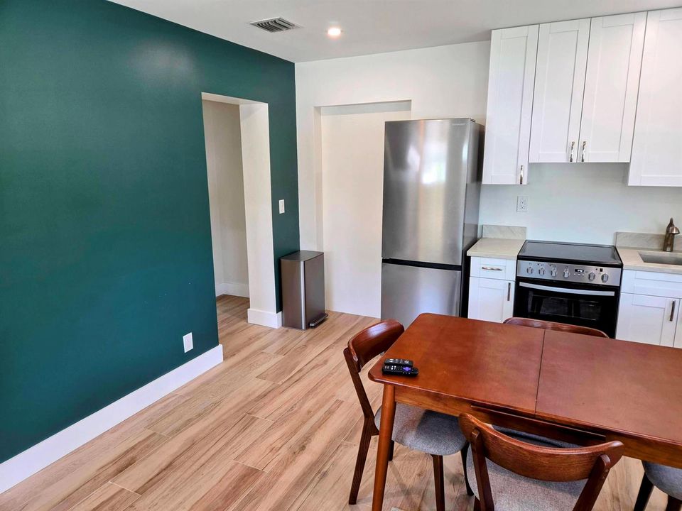 628 Monroe-Dining-Kitchen