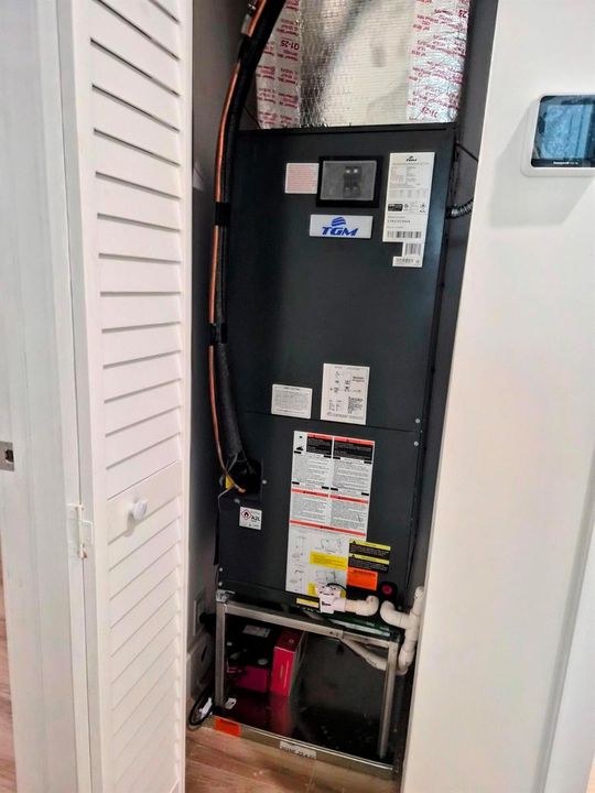 628 Monroe-New AC handler