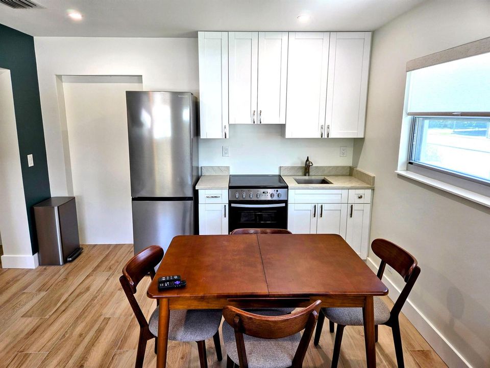 628 Monroe-Dining-Kitchen (2)