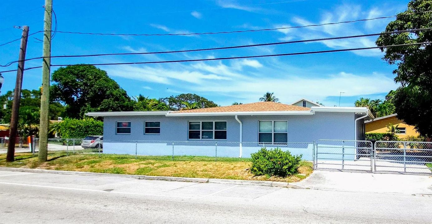 628 Monroe-Front-Westside3