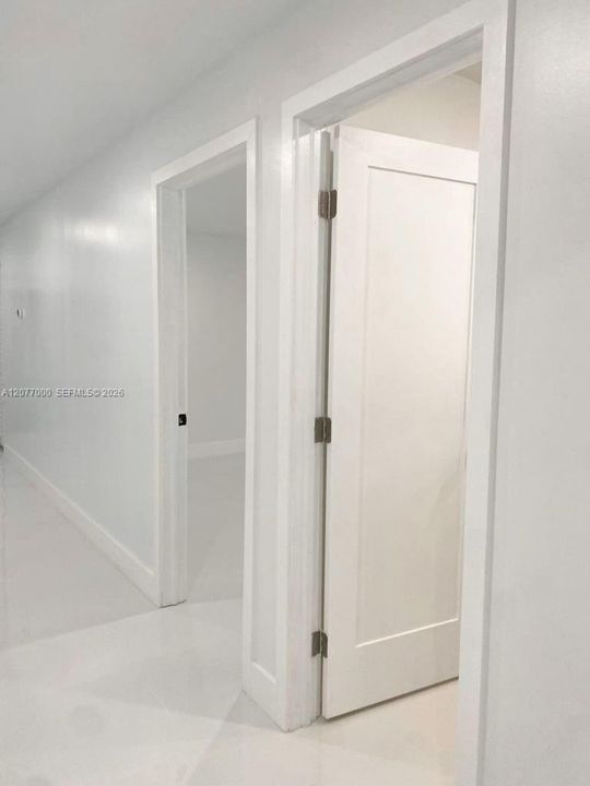 For Sale: $825,000 (7 beds, 6 baths, 1000 Square Feet)