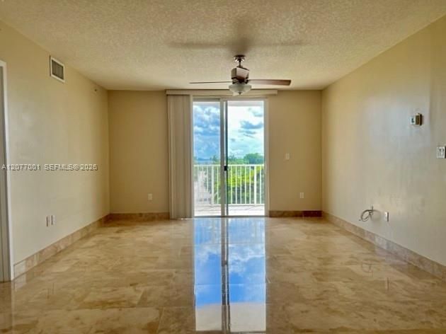 For Rent: $3,000 (2 beds, 2 baths, 1064 Square Feet)