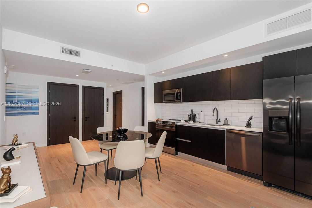 На продажу: $1,399,000 (3 спален, 3 ванн, 0 Квадратных фут)