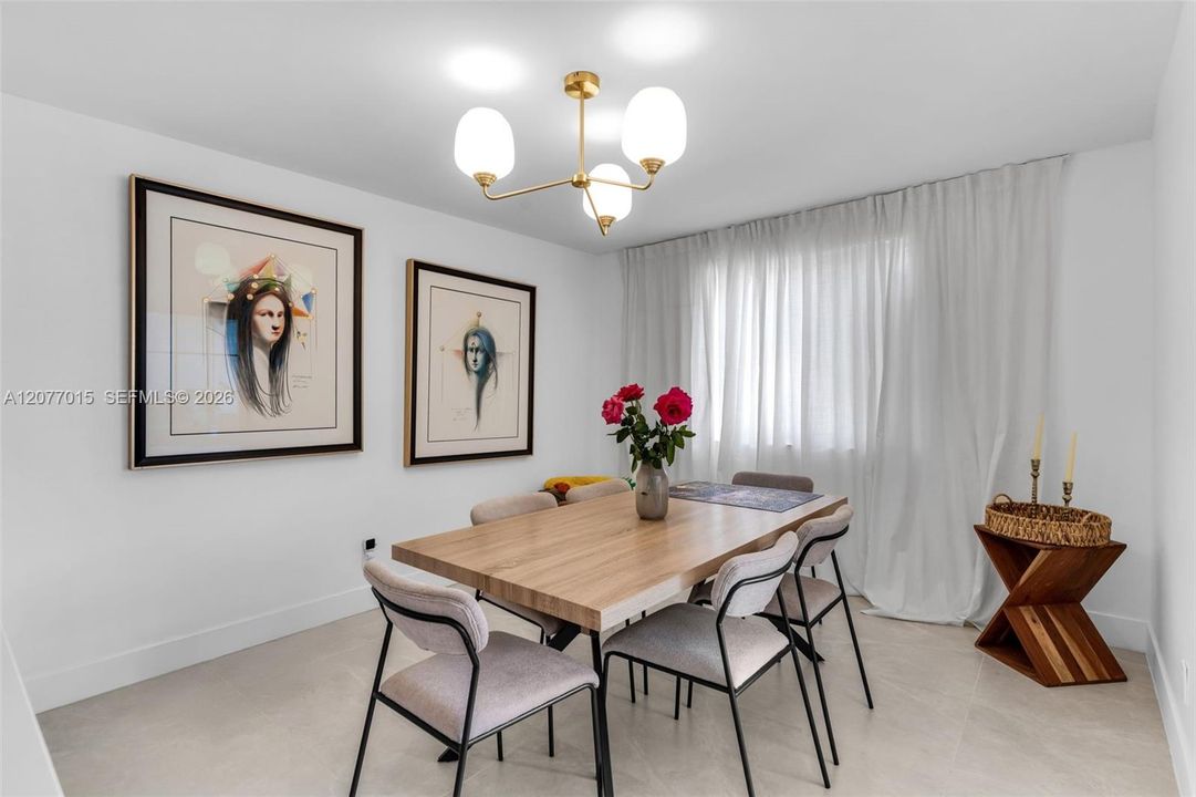 For Sale: $430,000 (3 beds, 2 baths, 1731 Square Feet)