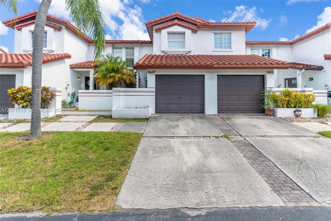 For Sale: $430,000 (3 beds, 2 baths, 1731 Square Feet)