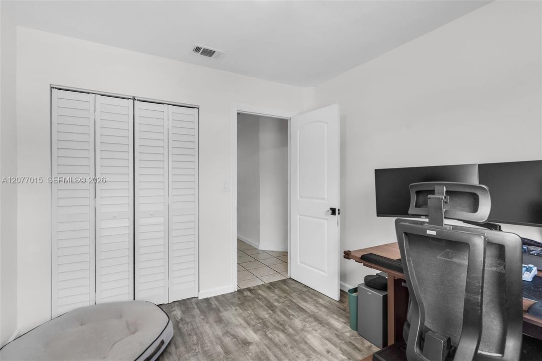 For Sale: $430,000 (3 beds, 2 baths, 1731 Square Feet)