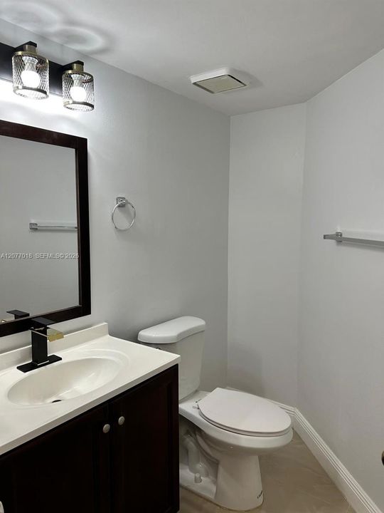 En Venta: $410,000 (2 camas, 2 baños, 1342 Pies cuadrados)