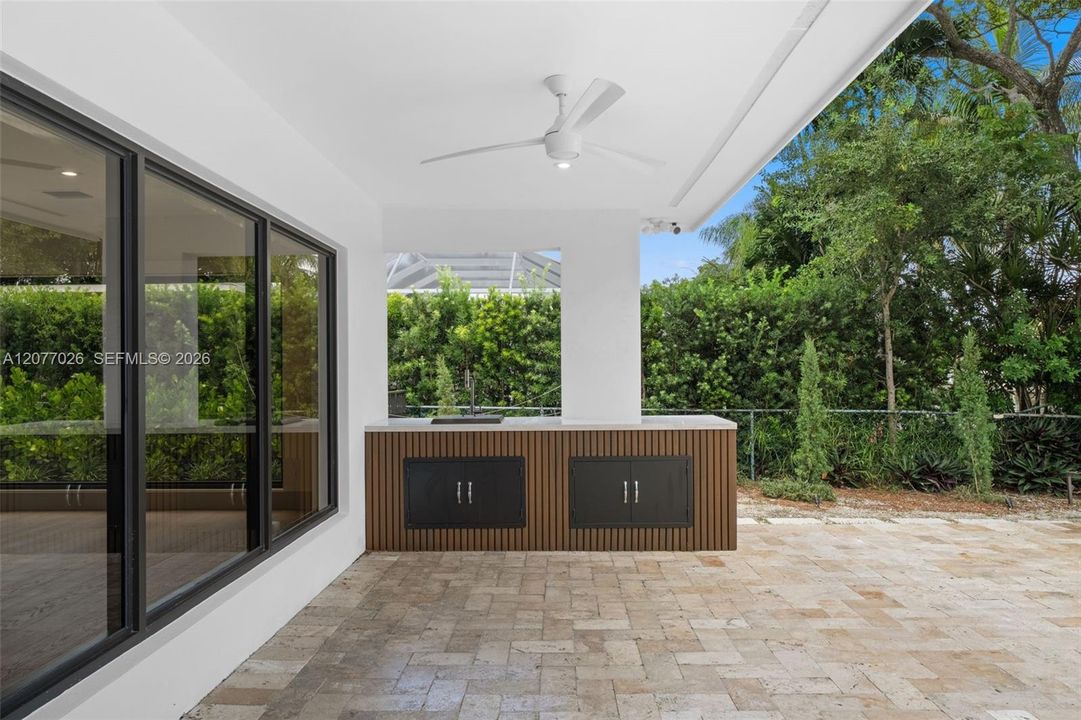 En Venta: $3,390,000 (4 camas, 5 baños, 3048 Pies cuadrados)