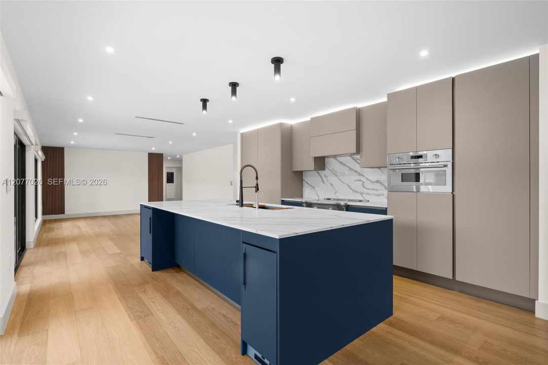 En Venta: $3,390,000 (4 camas, 5 baños, 3048 Pies cuadrados)
