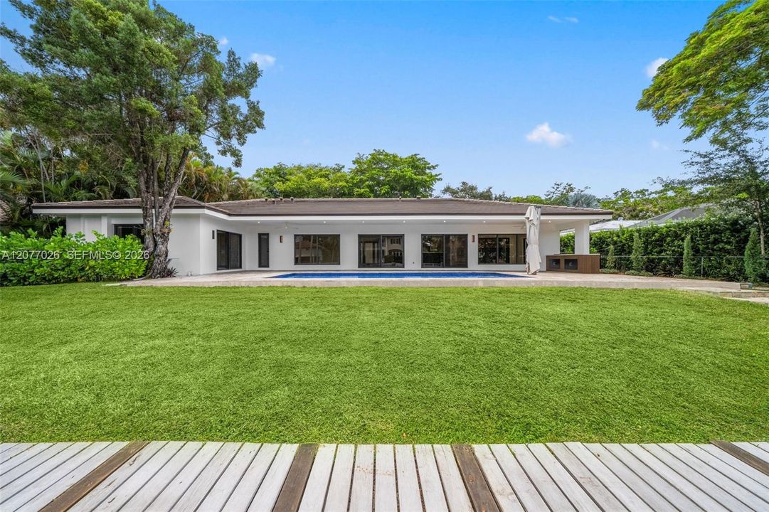 En Venta: $3,390,000 (4 camas, 5 baños, 3048 Pies cuadrados)