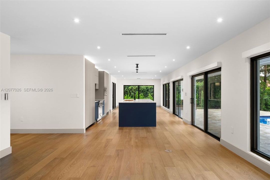 En Venta: $3,390,000 (4 camas, 5 baños, 3048 Pies cuadrados)