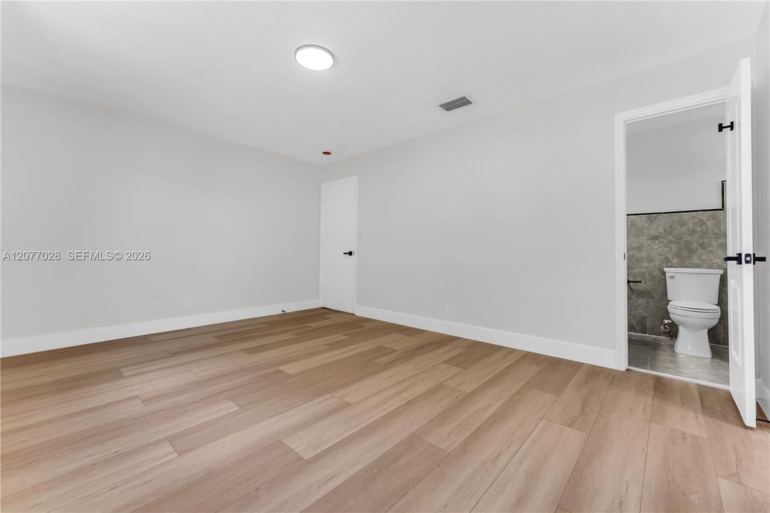 En Venta: $620,000 (4 camas, 2 baños, 1771 Pies cuadrados)
