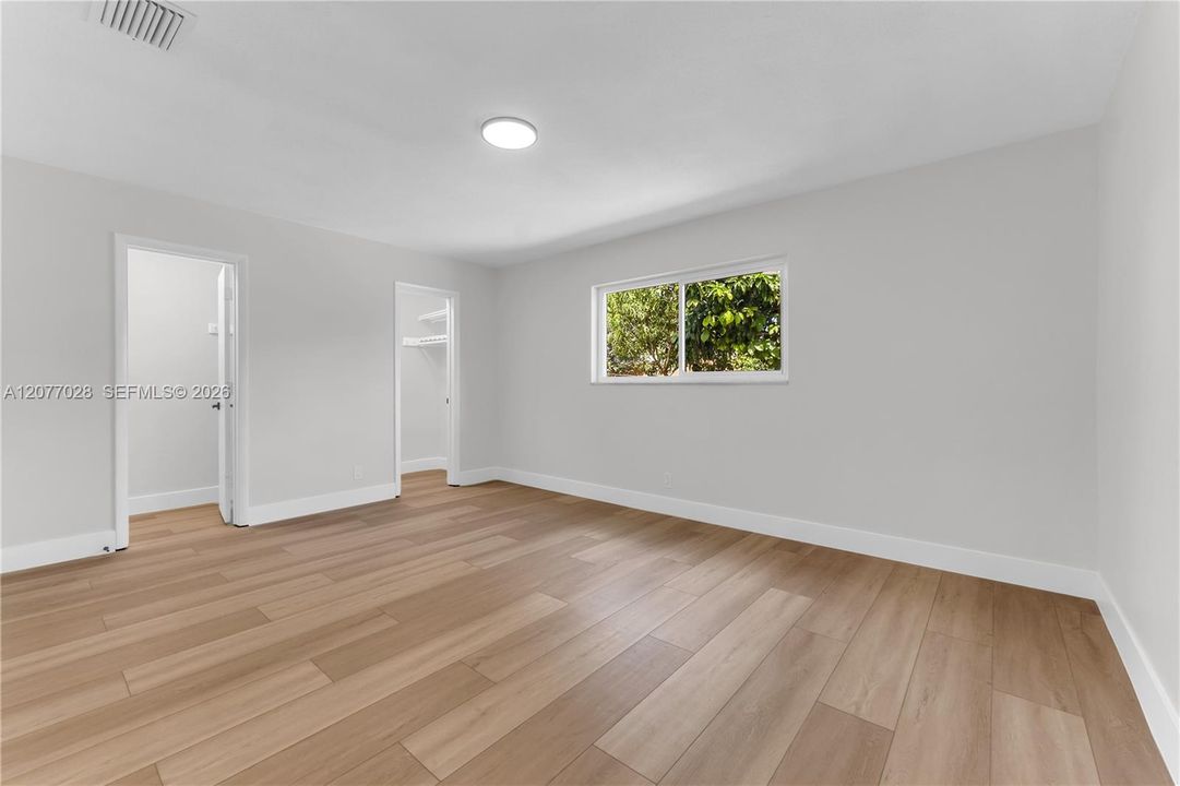 En Venta: $620,000 (4 camas, 2 baños, 1771 Pies cuadrados)