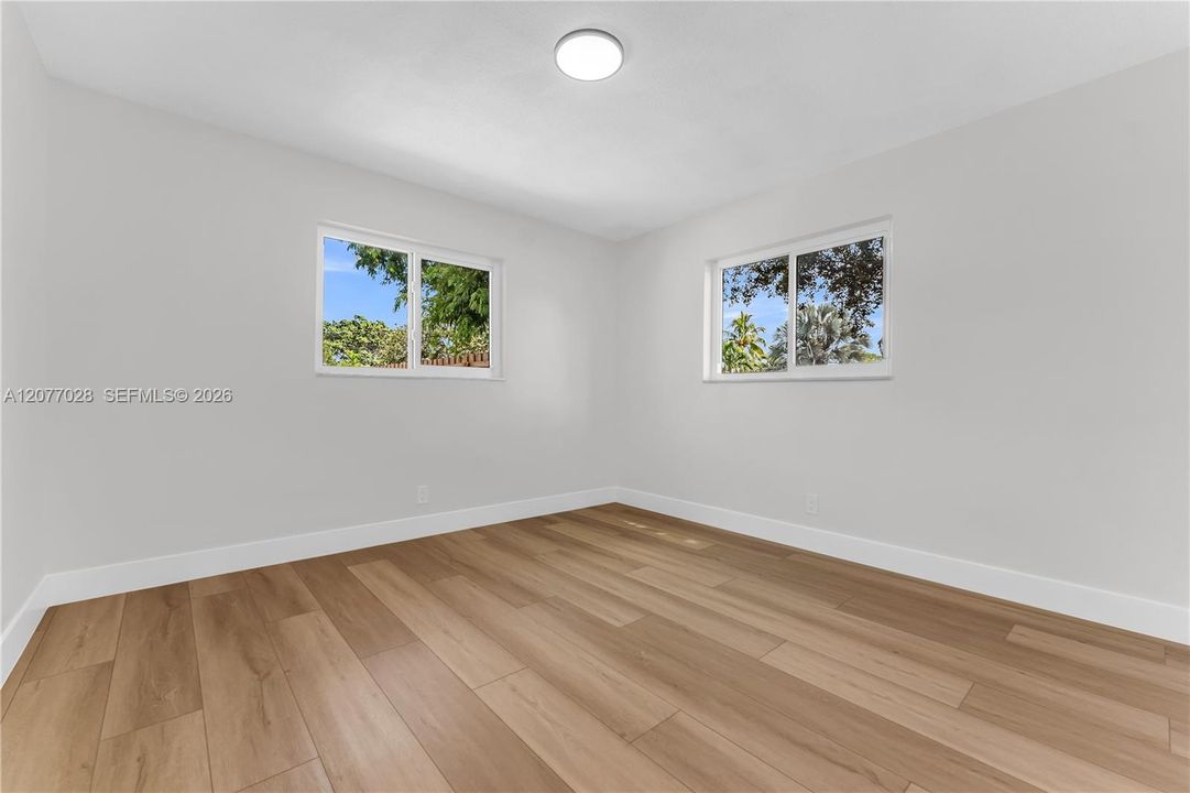En Venta: $620,000 (4 camas, 2 baños, 1771 Pies cuadrados)