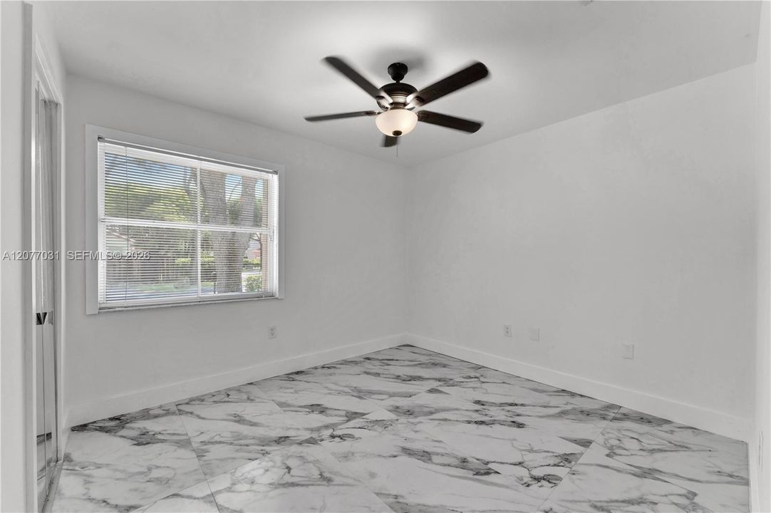 En Venta: $690,000 (3 camas, 2 baños, 2016 Pies cuadrados)