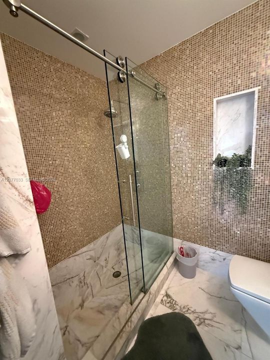 En Venta: $1,870,000 (4 camas, 4 baños, 2680 Pies cuadrados)