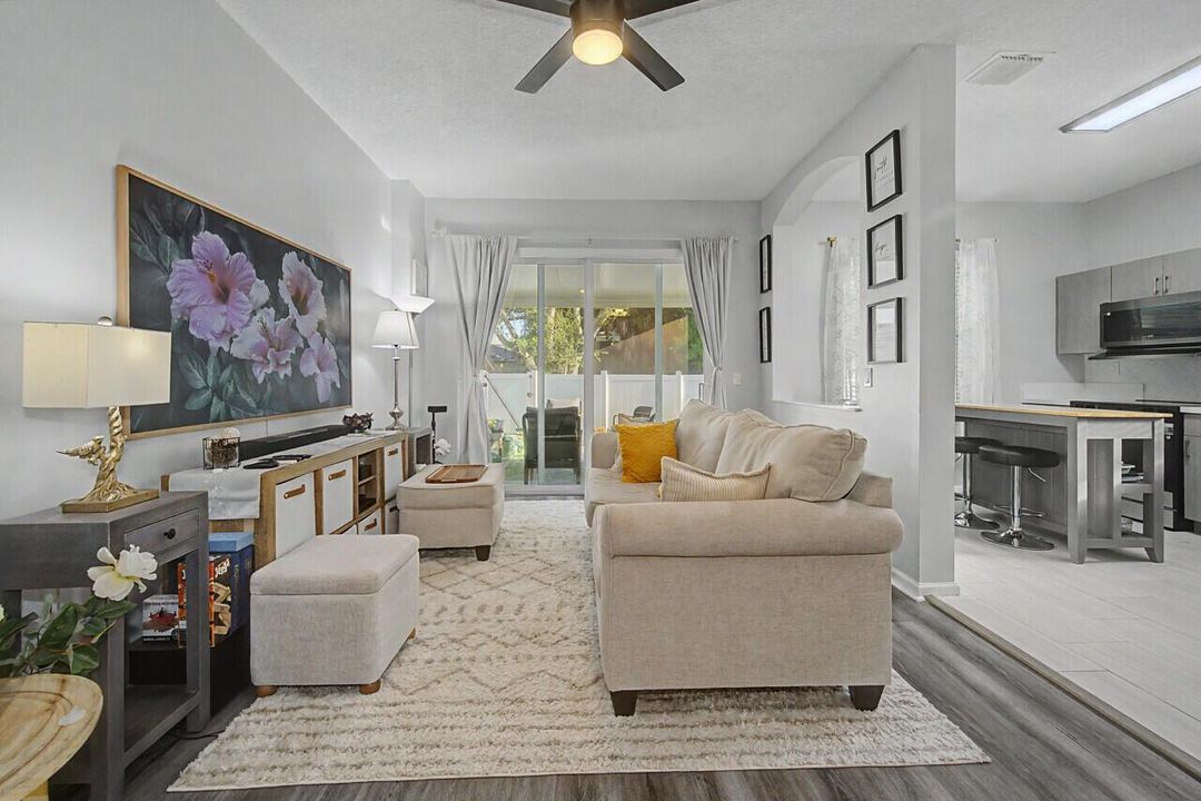 08-Family-Room-1