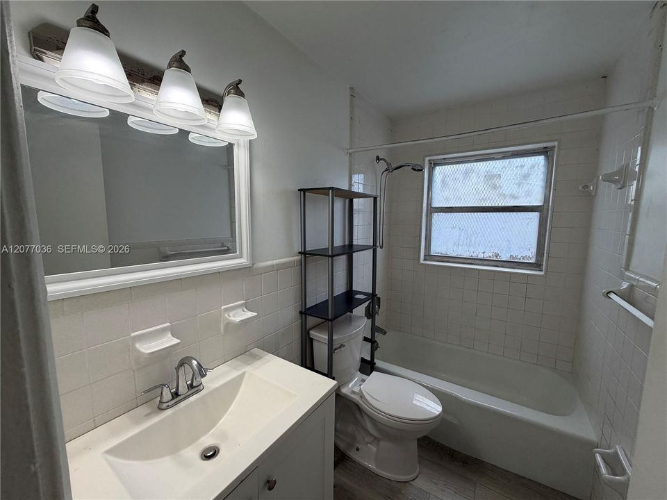 En Renta: $1,750 (2 camas, 1 baños, 0 Pies cuadrados)