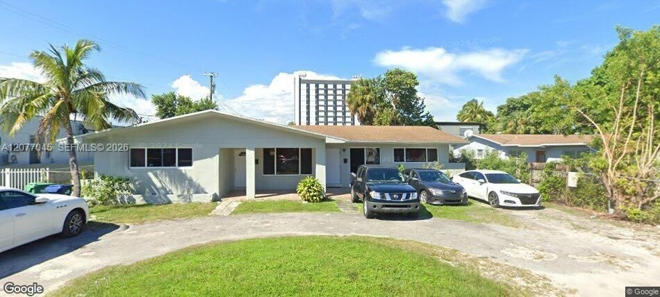 For Rent: $2,500 (2 beds, 1 baths, 2317 Square Feet)