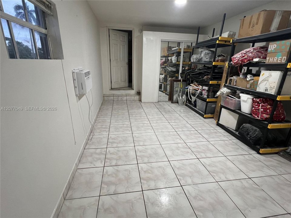 На продажу: $575,000 (3 спален, 2 ванн, 1787 Квадратных фут)
