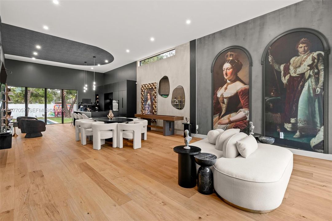 For Sale: $2,290,000 (5 beds, 3 baths, 1940 Square Feet)