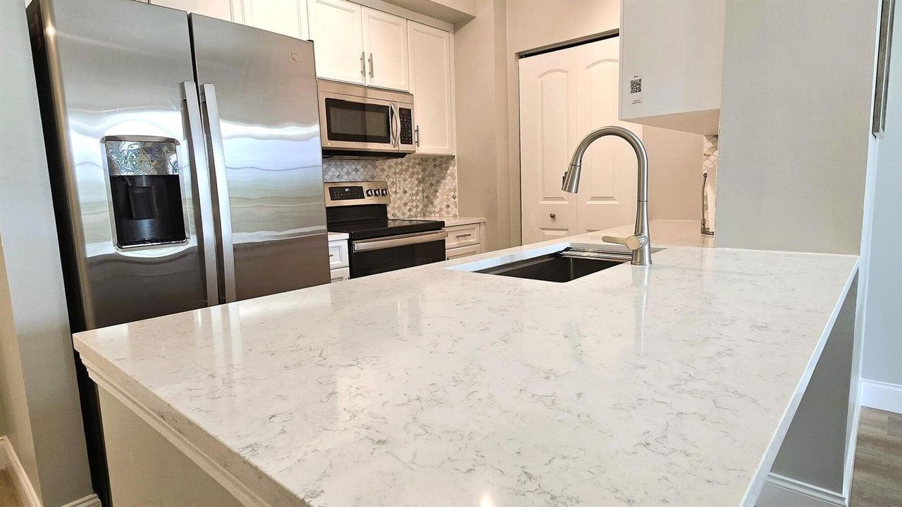 630 521 Kitchen2