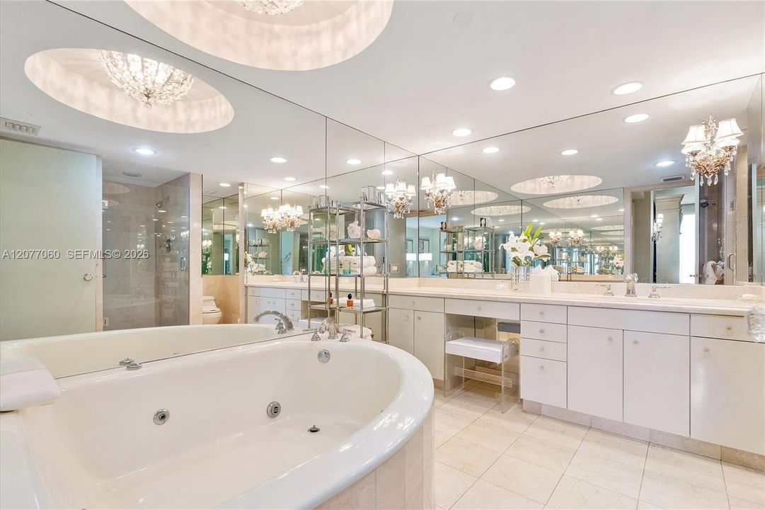 На продажу: $399,999 (2 спален, 2 ванн, 1512 Квадратных фут)