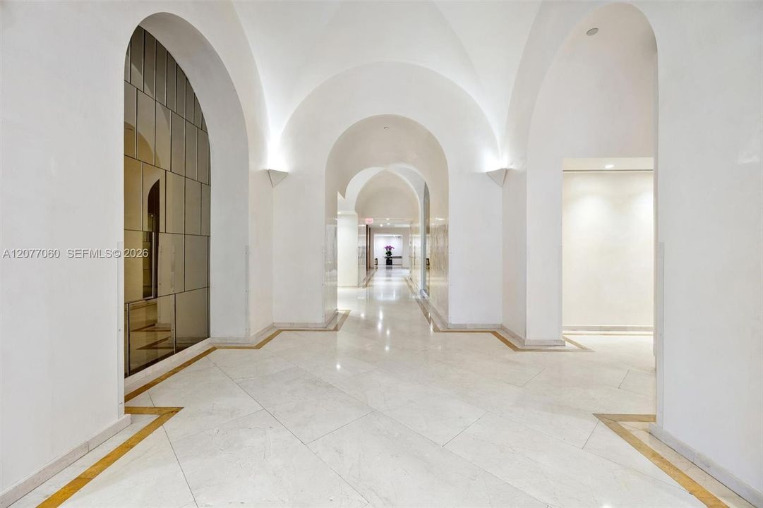 На продажу: $399,999 (2 спален, 2 ванн, 1512 Квадратных фут)