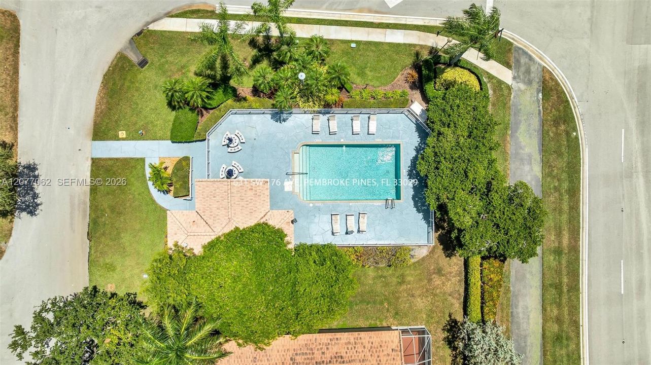 На продажу: $639,900 (4 спален, 2 ванн, 1510 Квадратных фут)
