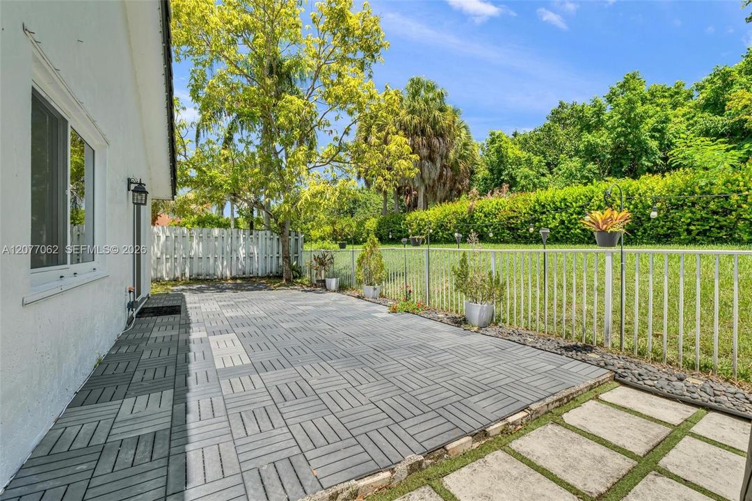 На продажу: $639,900 (4 спален, 2 ванн, 1510 Квадратных фут)