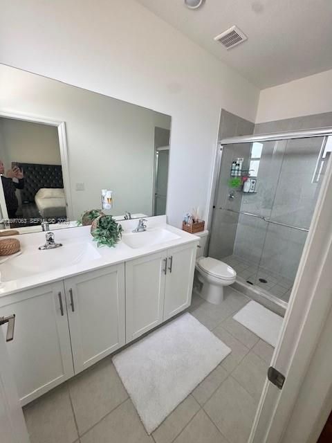 For Rent: $2,500 (3 beds, 3 baths, 1328 Square Feet)